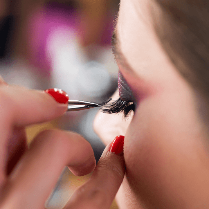 applying individual fake lashes for freelance makeup artistry