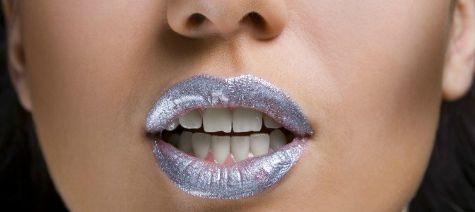 Metallic Lipstick Feature