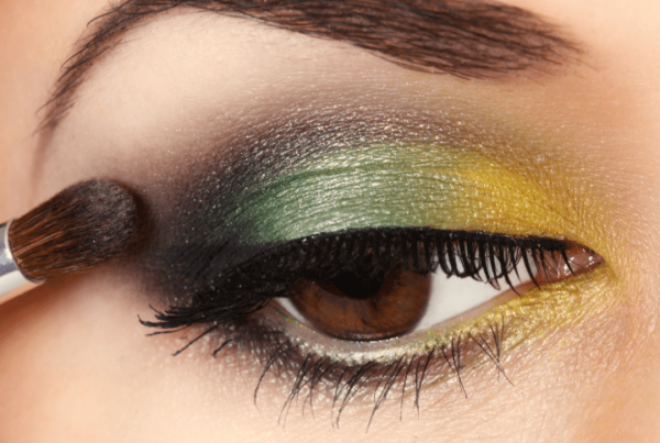 green smoky eye makeup tutorial