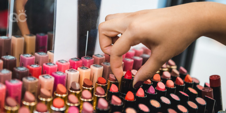 discounts with online makeup school