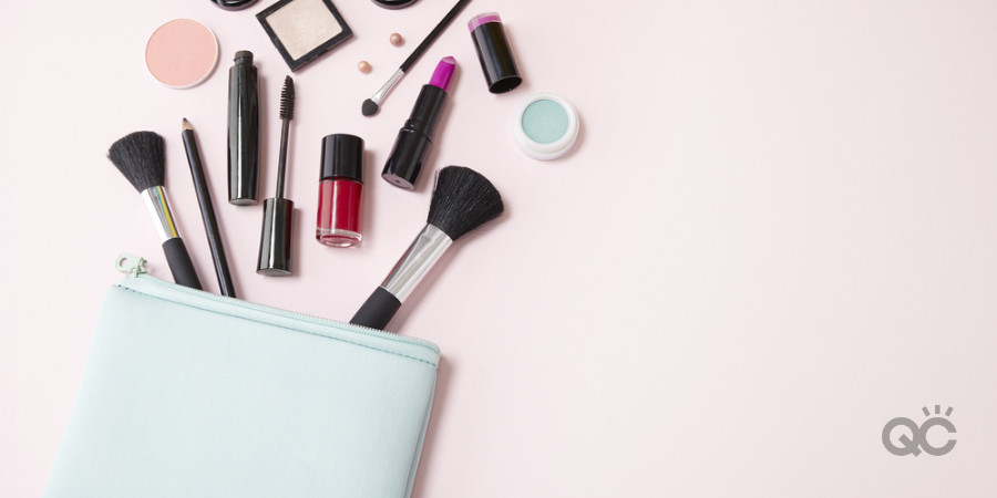 personal makeup bag with professional makeup kit