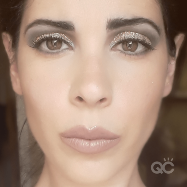 qc ambassador nadia calabro - smoky eye with glitter look