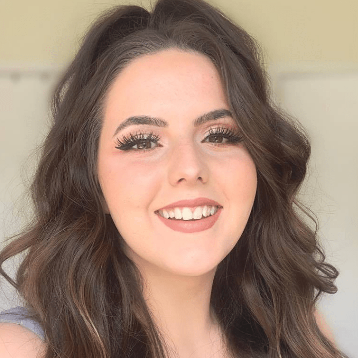 makeup classes graduate, Elly Nunns