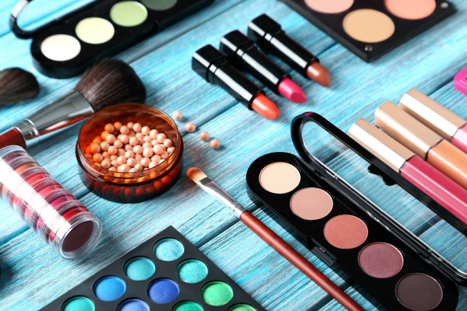 How to Build Your Own Custom Palette - QC Makeup Academy